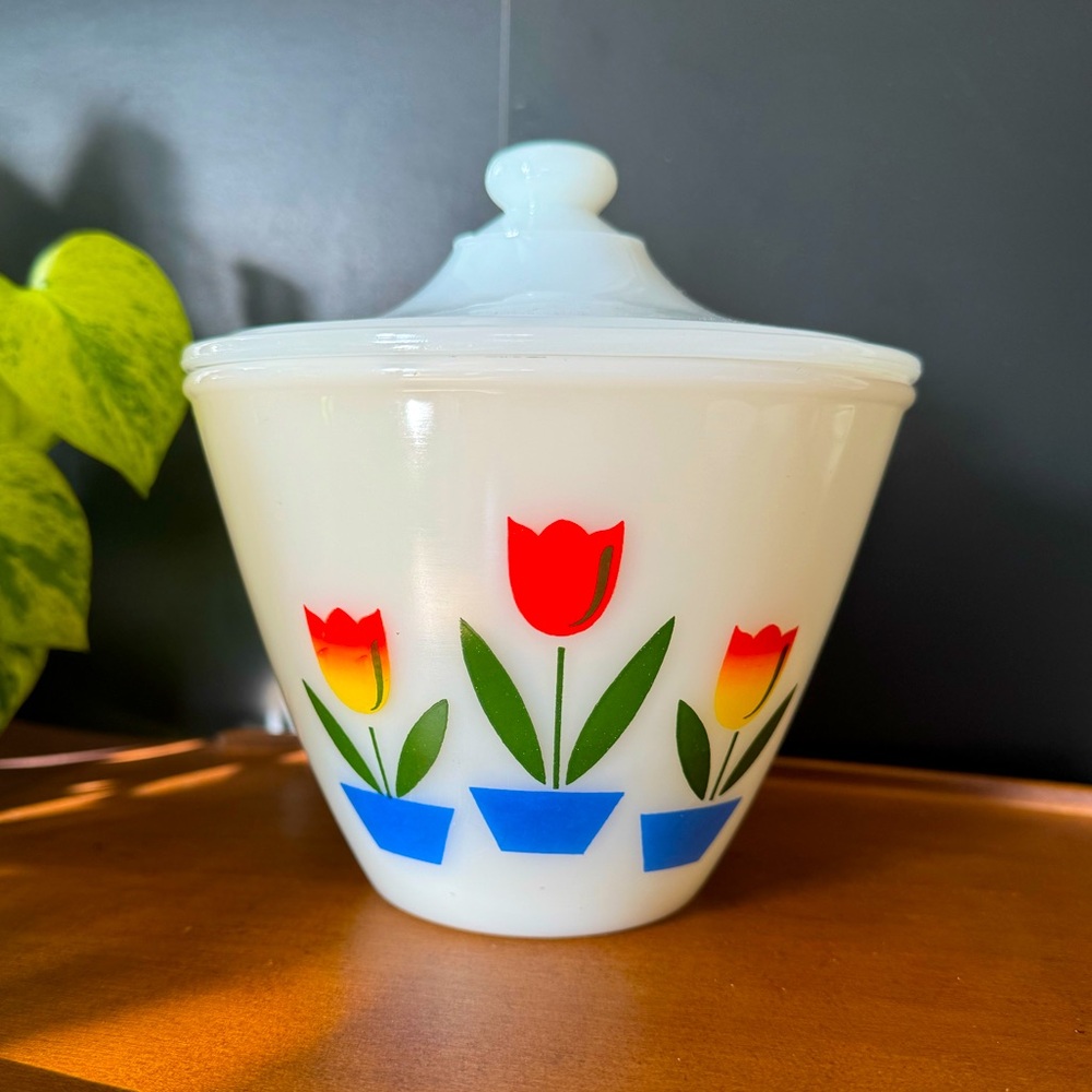 Fire King Tulip Grease Jar with lid 🌷